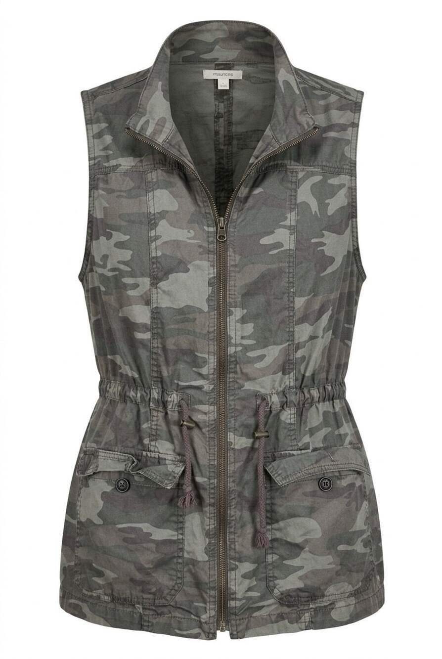 Maurices Women's Camo Utility Vest Size L item 282
